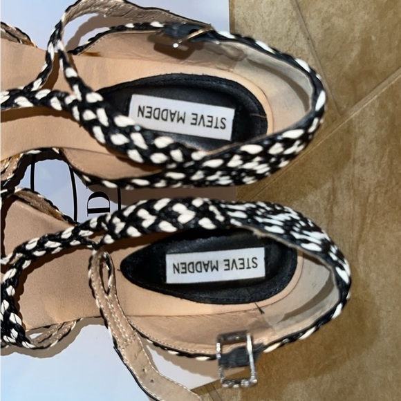 Heels - Picture 3 of 6